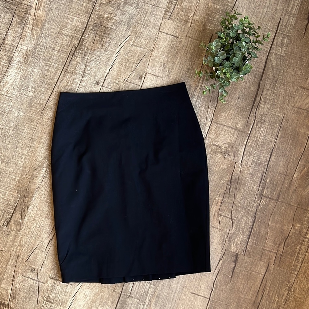 Ann Taylor petite black pencil skirt NWT size 2P